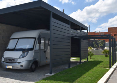 Carport camping car aluminium sur mesure adossé ou autoporté sur mesure sur les départements 56-35-22-29-44