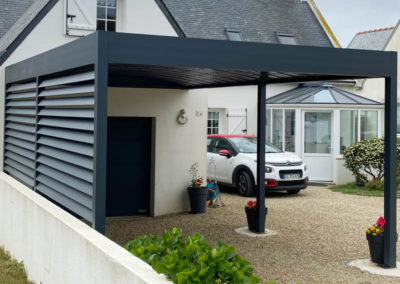 Carport alu fermé côté