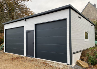 GardenKuB double garage métal 2 voitures préfabriqué sur mesure en panneaux sandwich sur les départements 56-35-22-29-44